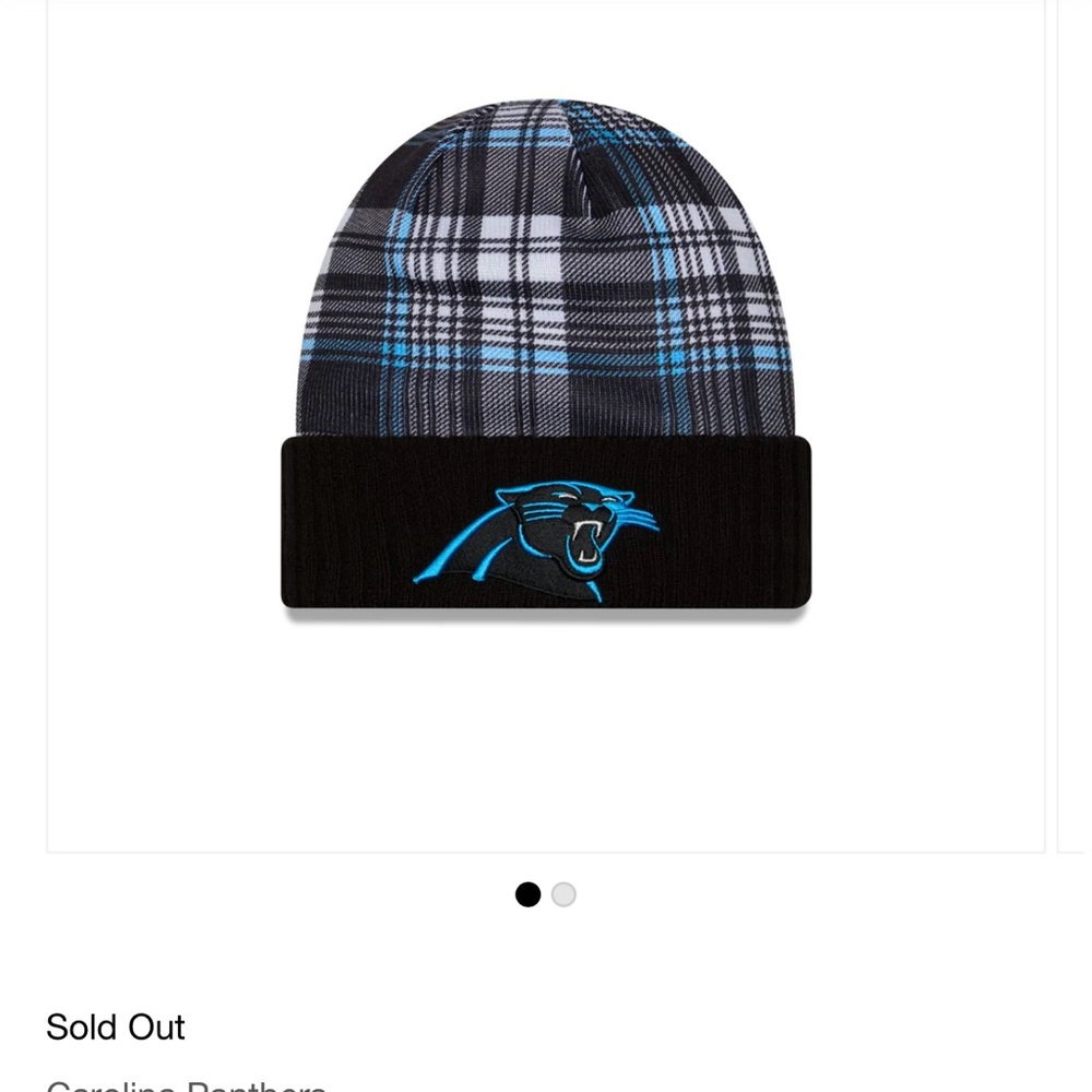 ISO DO NOT BUY !! New Era Black and Blue Cuffed Beanie with Plaid Design